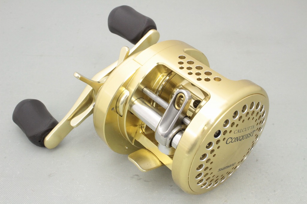 Shimano CALCUTTA CONQUEST 200 RH Baitcasting Reel B9167 USED